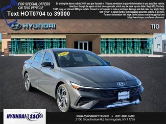 Used 2025 Hyundai Elantra SEL video 1