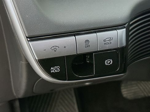 Used 2024 Hyundai Ioniq 5 SEL image 17