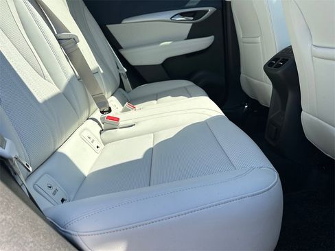 New 2025 Buick Envision Avenir image 16