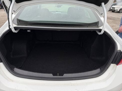 Used 2023 Chevrolet Malibu LT FWD image 19
