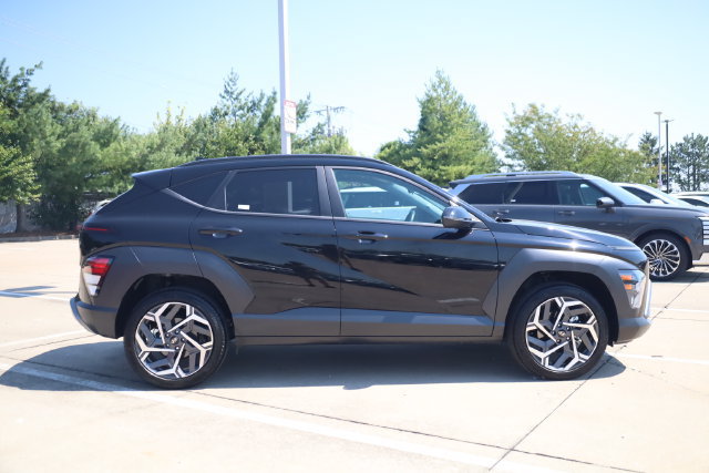 Used 2026 Hyundai Kona SEL Premium AWD/4WD image 5