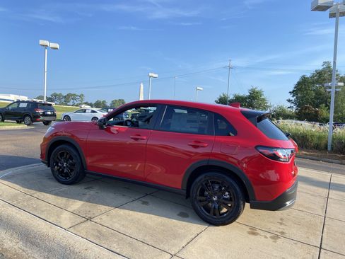 New 2026 Honda HR-V Sport image 7