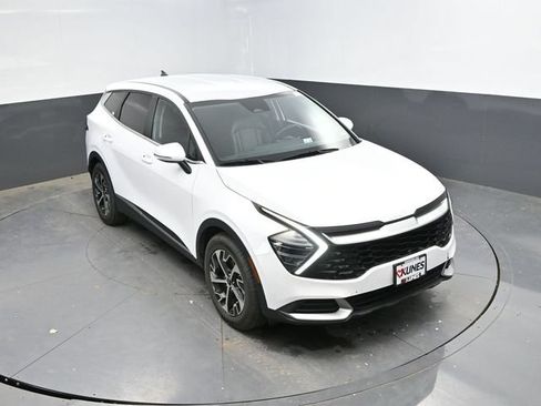 Used 2024 Kia Sportage EX FWD image 38
