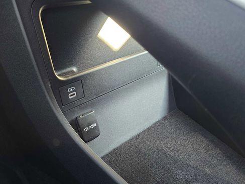 Used 2025 Toyota bZ4X XLE w/ Weather Package image 29