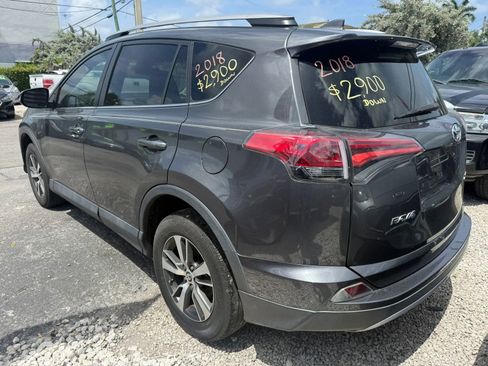 Used 2018 Toyota RAV4 XLE FWD image 7