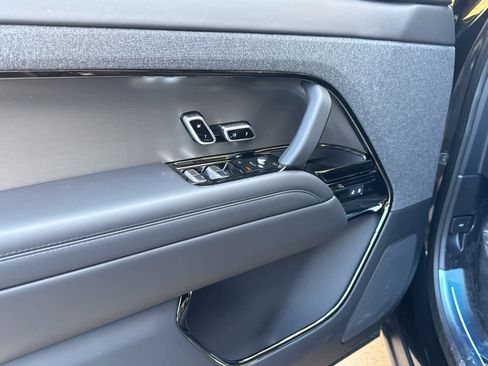 New 2026 Land Rover Range Rover Sport SE image 12