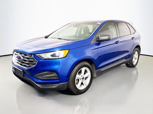 Used 2020 Ford Edge SE image 4