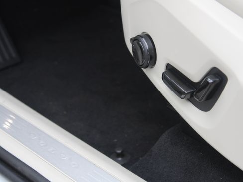 New 2026 Volvo XC60 B5 Ultra w/ Climate Package image 30