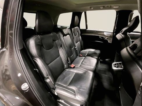 Certified 2023 Volvo XC90 B6 Ultimate image 28