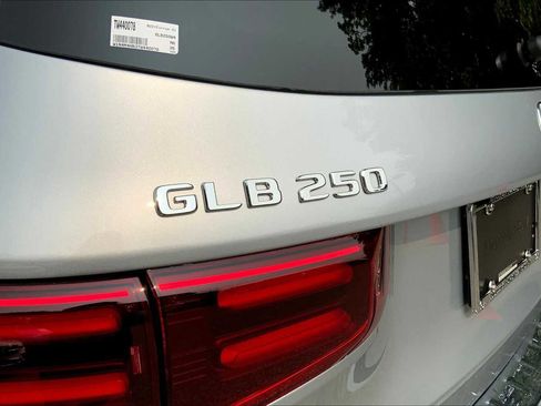 New 2026 Mercedes-Benz GLB 250 4MATIC image 19