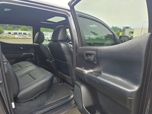 Used 2023 Toyota Tacoma Limited w/ Nightshade Package AWD/4WD image 14