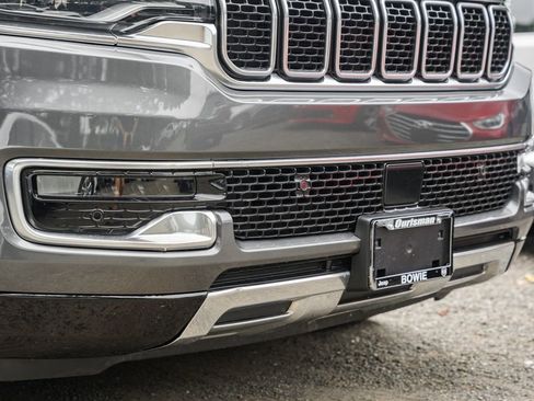 Used 2022 Jeep Wagoneer Series III image 14