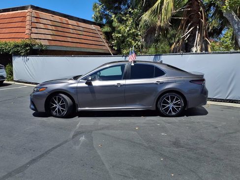 Certified 2024 Toyota Camry SE w/ Blackout Package (TMS) FWD image 3