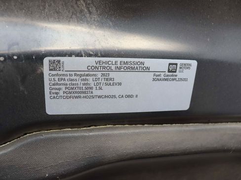 Used 2023 Chevrolet Equinox RS FWD image 7