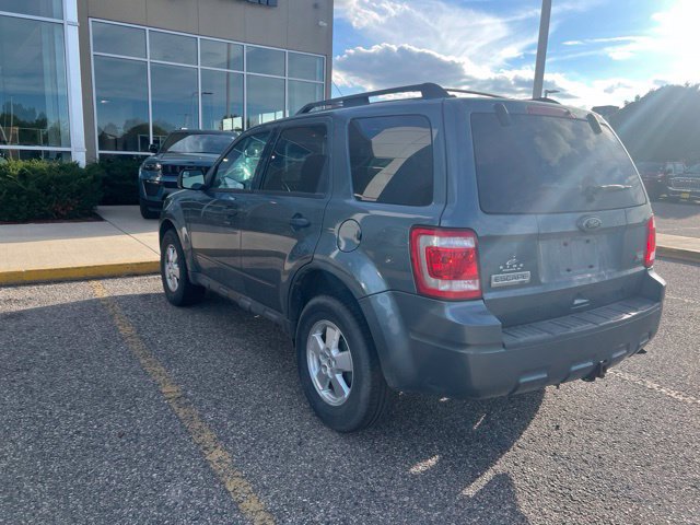 Used 2010 Ford Escape XLT AWD/4WD image 4