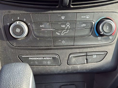 Used 2019 Ford Escape S image 7