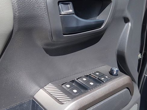 Used 2022 Toyota Tacoma SR5 image 29