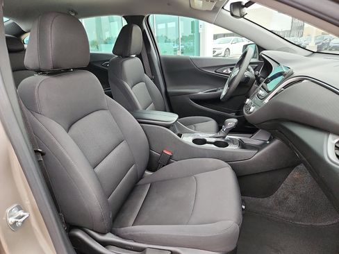 Used 2024 Chevrolet Malibu LT image 15