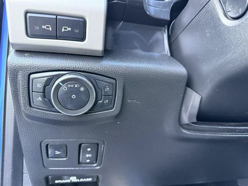 Used 2021 Ford F250 Lariat w/ Lariat Ultimate Package AWD/4WD image 26