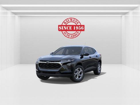 New 2026 Chevrolet Trax LS w/ LS Convenience Package FWD image 8