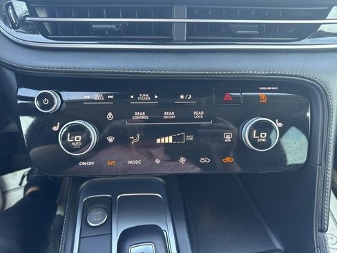 Used 2025 INFINITI QX60 Luxe image 26