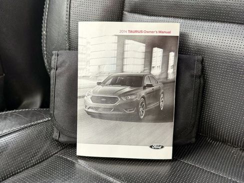 Used 2014 Ford Taurus Limited w/ Equipment Group 301A FWD image 27