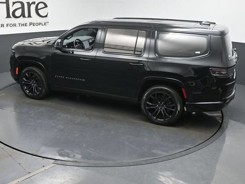 Used 2023 Jeep Grand Wagoneer Series II AWD/4WD image 45