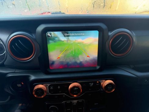 Used 2022 Jeep Gladiator Mojave w/ LED Lighting Group AWD/4WD image 15
