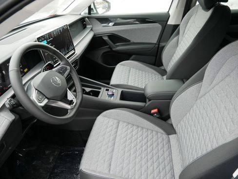 New 2026 Volkswagen Tiguan S image 7