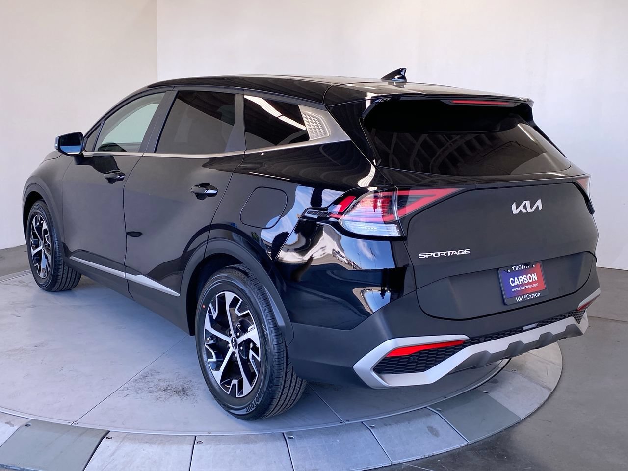 Certified 2023 Kia Sportage EX FWD image 3
