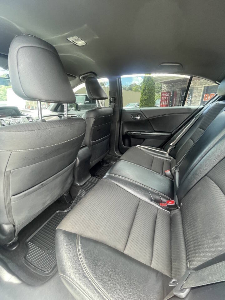 Used 2017 Honda Accord Sport image 15