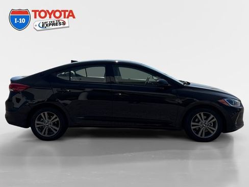 Used 2018 Hyundai Elantra Value Edition FWD image 6