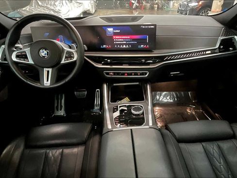 Used 2025 BMW X6 M60i image 18