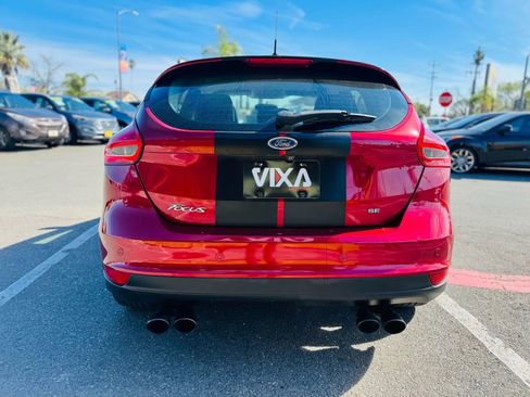 Used 2016 Ford Focus SE w/ Equipment Group 201A image 6