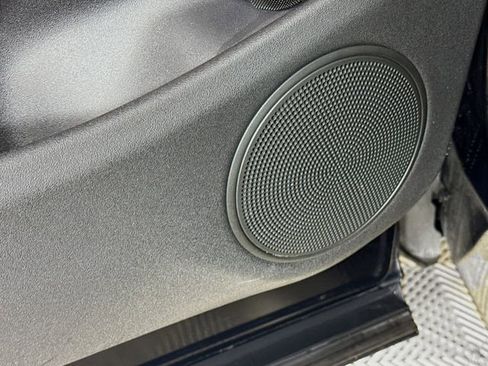 Used 2020 Land Rover Range Rover Evoque SE image 20