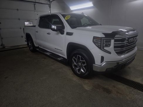 Used 2023 GMC Sierra 1500 SLT w/ SLT Premium Package AWD/4WD image 1