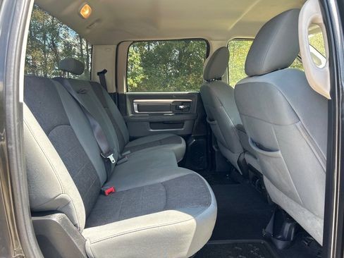 Used 2014 RAM 2500 Big Horn RWD image 15