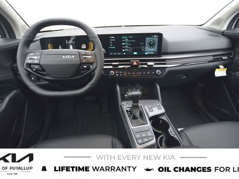 New 2026 Kia Sportage EX image 17