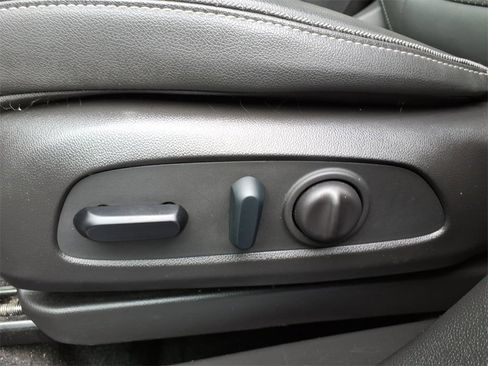 Certified 2023 Buick Encore GX Essence w/ Experience Buick Package image 28