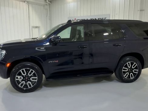 Used 2024 GMC Yukon AT4 w/ Technology Package AWD/4WD image 6
