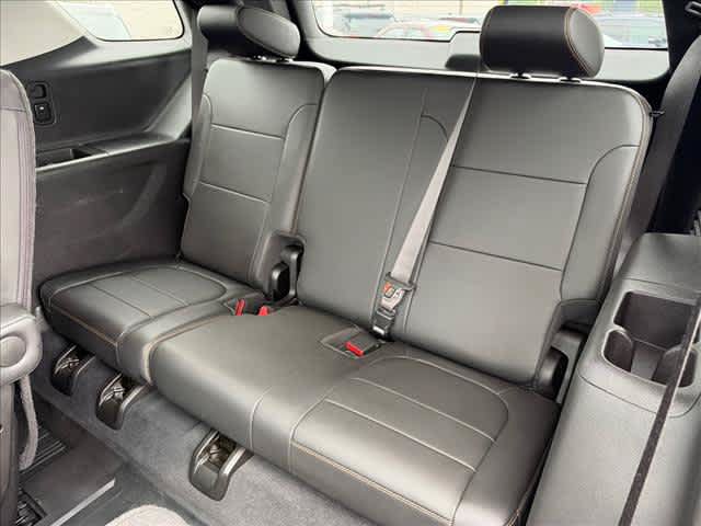 Used 2021 Chevrolet Traverse Premier w/ LPO, Floor Liner Package FWD image 16