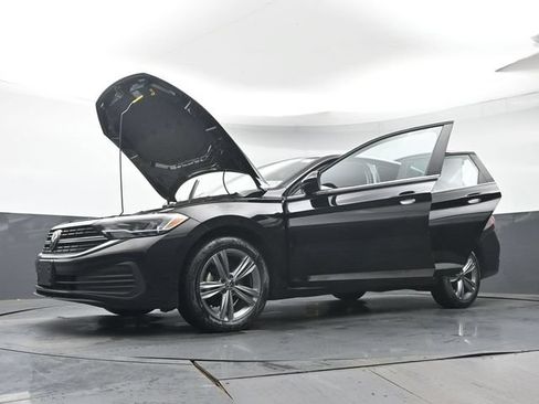 Used 2023 Volkswagen Jetta SE FWD image 43