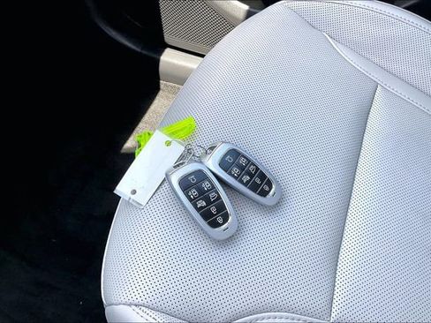 Used 2024 Hyundai Tucson Limited AWD/4WD image 11