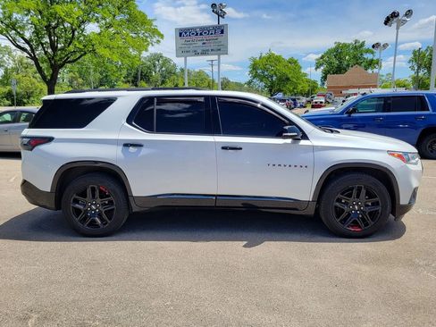 Used 2018 Chevrolet Traverse Premier w/ Redline Edition AWD/4WD image 3