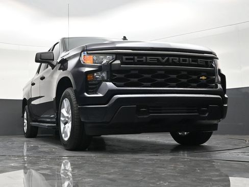Used 2023 Chevrolet Silverado 1500 Custom RWD image 26
