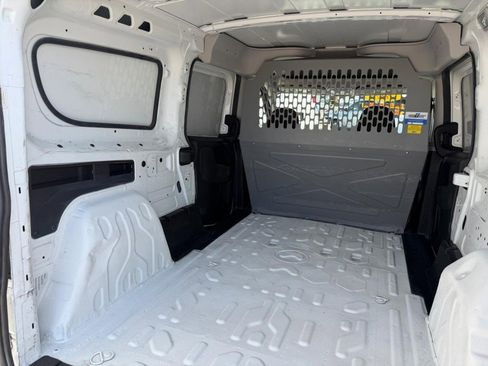 Used 2022 RAM ProMaster City Tradesman FWD image 16