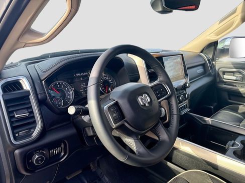 Used 2022 RAM 2500 Laramie AWD/4WD image 9