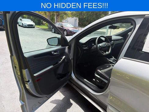 Used 2024 Ford Escape ST-Line AWD/4WD image 10