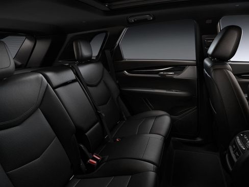 New 2025 Cadillac XT5 Premium Luxury w/ Technology Package image 34