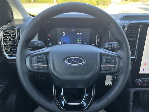 New 2025 Ford Ranger XLT w/ FX4 Off-Road Package image 9